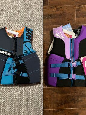 2 NWT Hyperlite Youth Life Vest